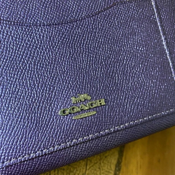 Coach Metallic Purple Leather continental zip around Wallet NWOT - Picture 2 of 10